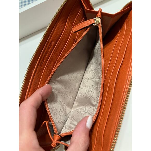 MICHAEL KORS, ORANGE LEATHER SIGNATURE WOMENS LARGE WALLET - Picture 12 of 15